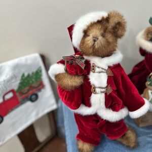 Bearington Bear Beary Holiday